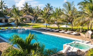 9-Day Kenya Migration & Beach Tour