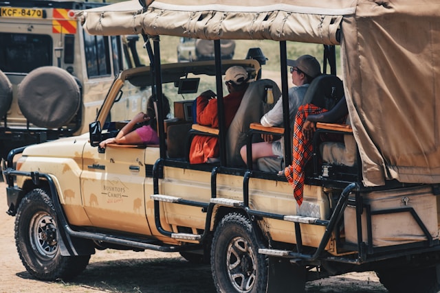 What to Pack & Wear for a Kenya-Tanzania Safari
